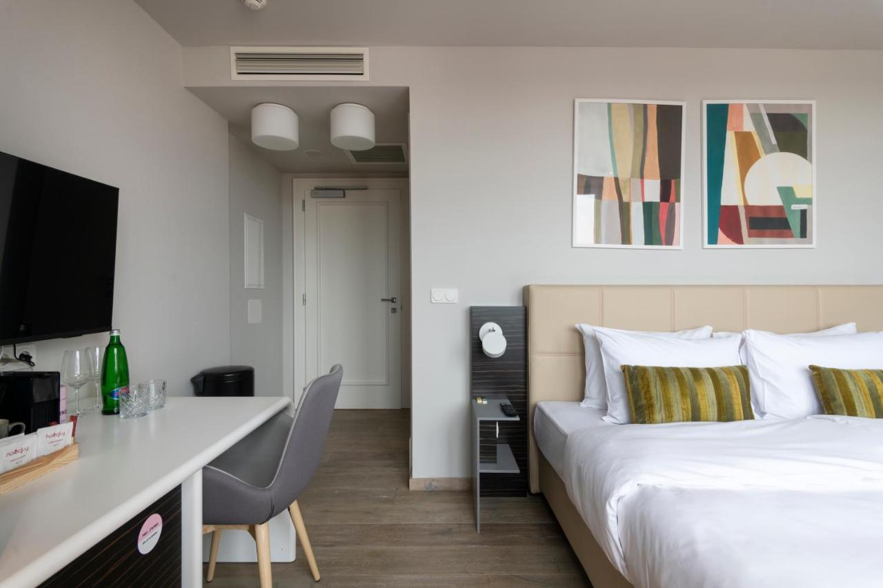 Numa Prague Poise Aparthotel ภายนอก รูปภาพ